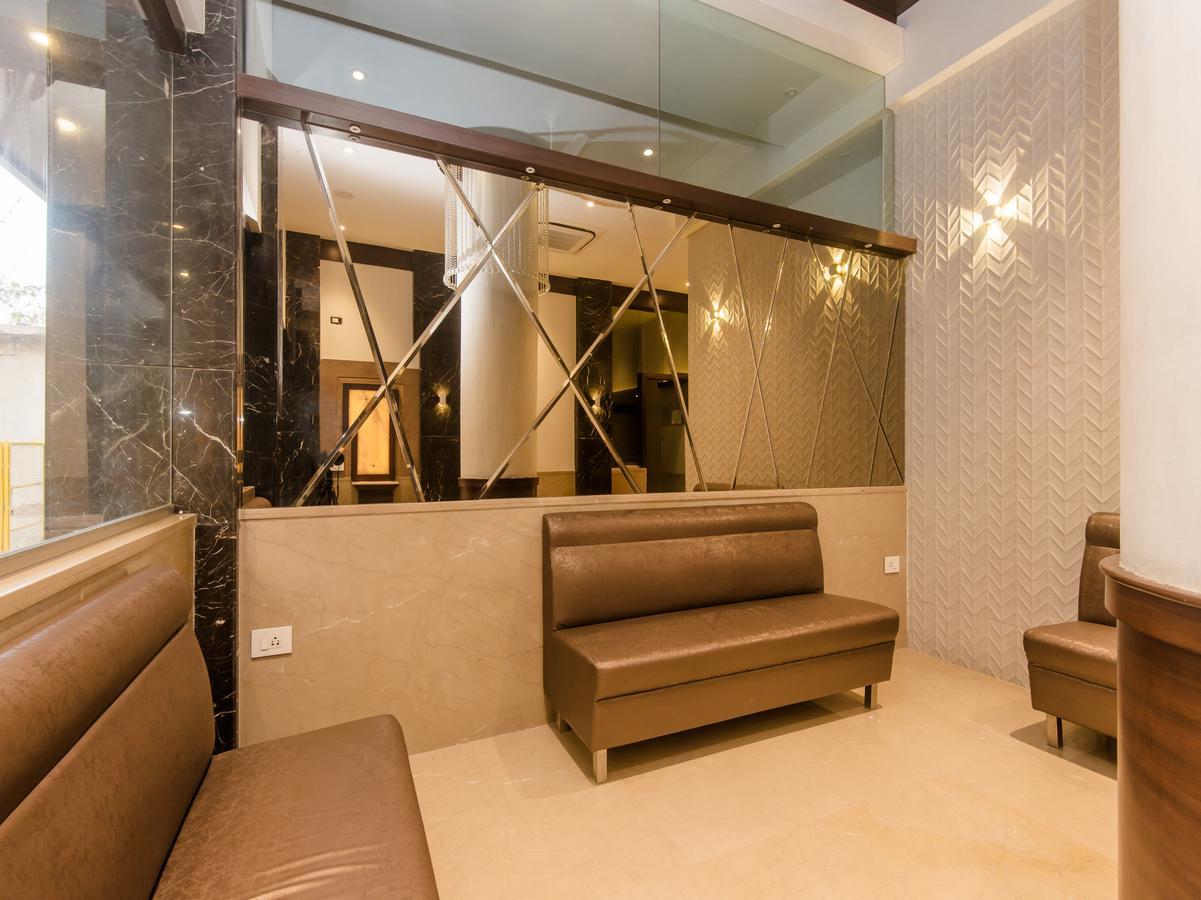 Oyo 13089 Hotel Gold Crest نافي مومباي المظهر الخارجي الصورة